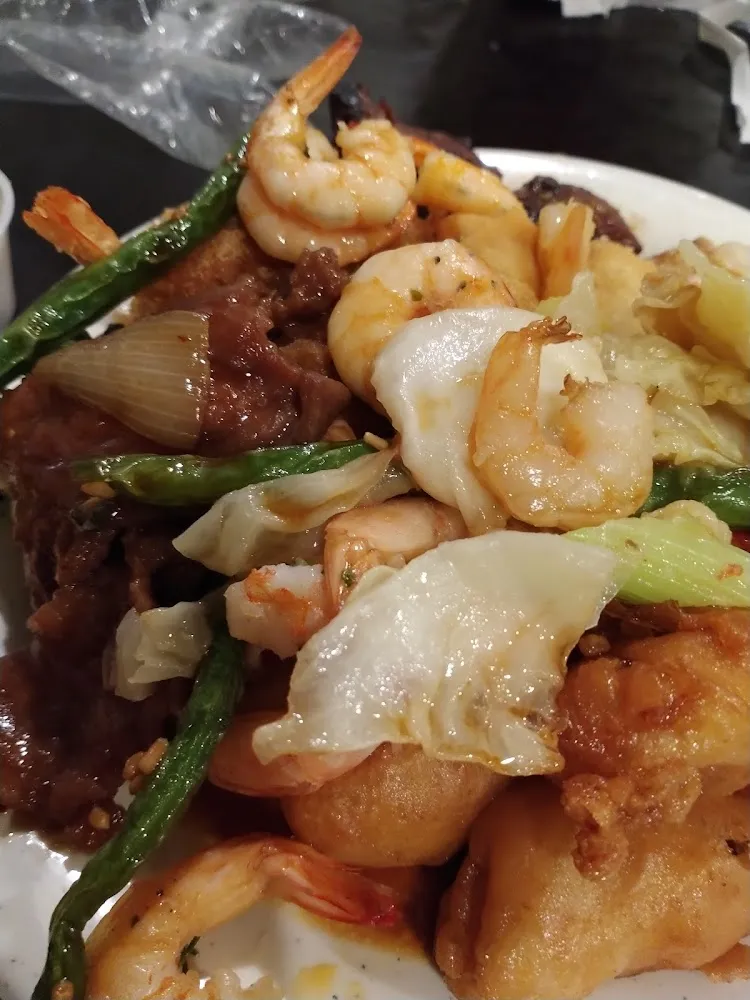 Seafood Delight & Pepper Steak